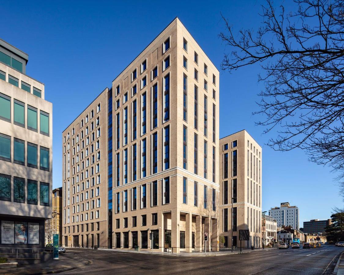Central Southampton, Zeni Studio Luaran gambar